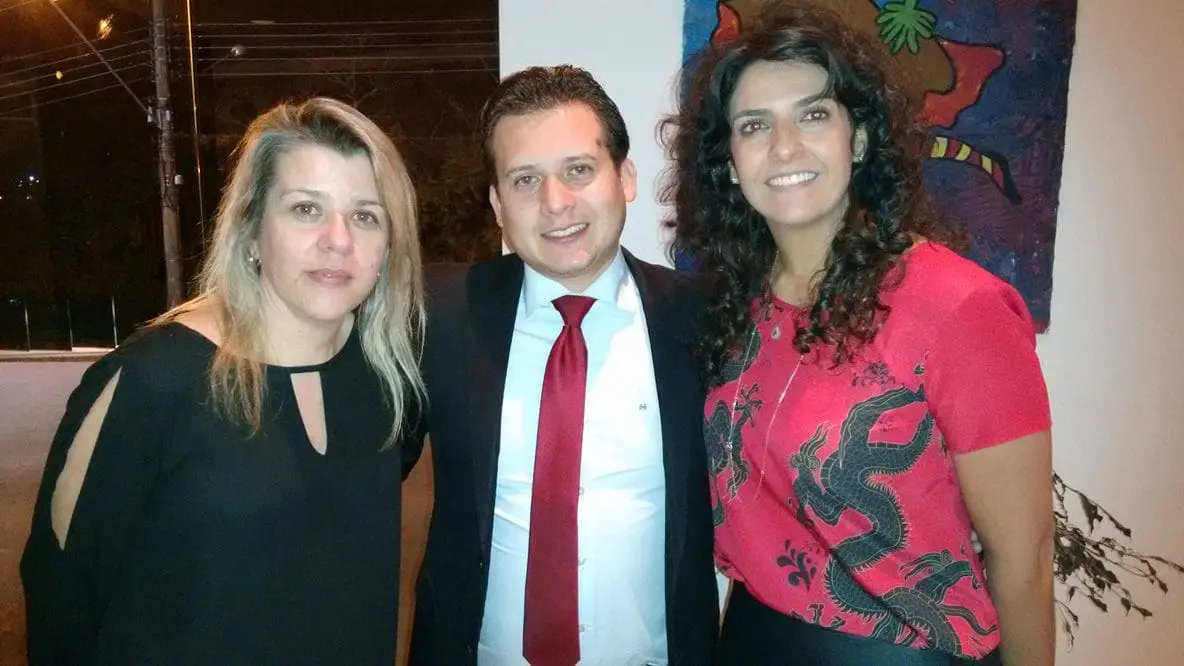 Viviane Dias, gerente de eventos do Tauá Atibaia, Rodrigo Pedroso, gerente comercial da Rede Faro de Hotéis, e Lizete Ribeiro, diretora comercial da Rede Tauá de Hotéis 