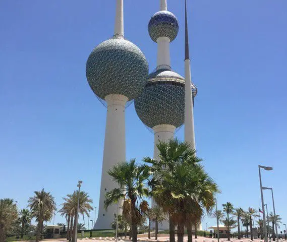 As Torres Kuwait são três torres localizadas na cidade do Kuwait