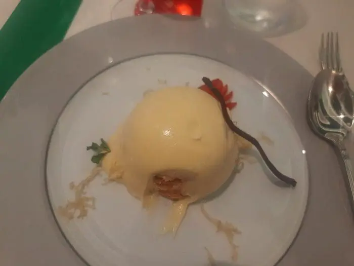 Bolo pão de ló com creme de limoncello, a melhor sobremesa em minha opinião 
