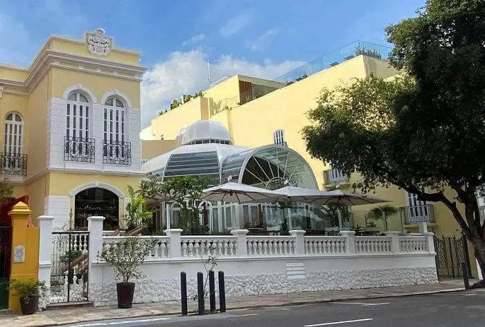 Fachada do Juma Ópera Hotel 