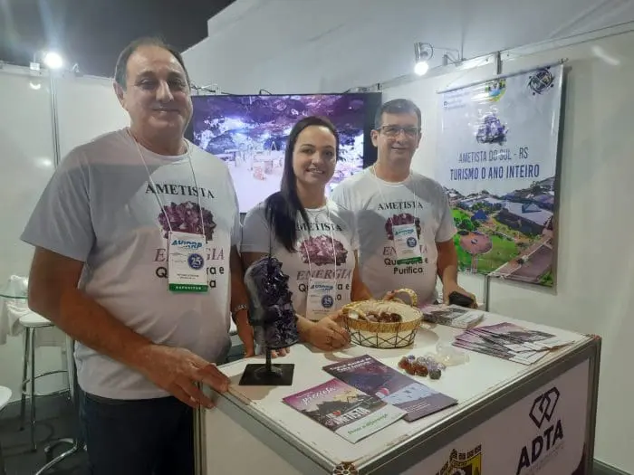 Antonio Ferrari, Glaucia da Rosa e Alcindo Zilch, da cidade de Ametista do Sul (RS)