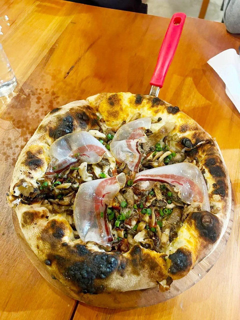 Uma das pizza da Pizzaria Fiori, que estará no festival a partir de julho - Divulgação - Festival Gastronômico Sabores da Montanha: veja programação em São Bento do Sapucaí (SP)