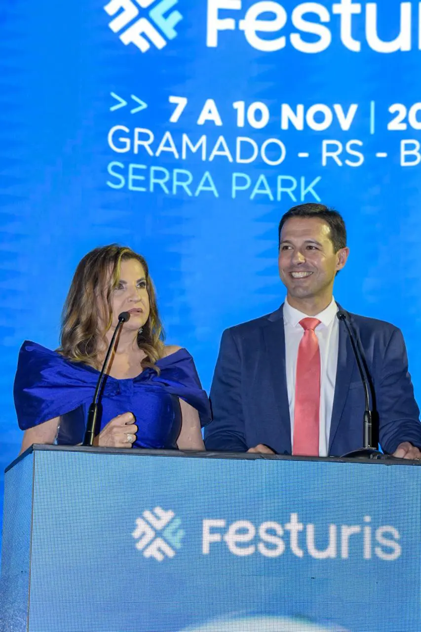 Marta Rossi, empresária, fundadora e criadora do Festuris em Gramado/RS, e Eduardo Zorzanello, CEO da Rossi e Zorzanello Feiras e Eventos, que organiza o Festuris - Foto: Rafael Cavalli