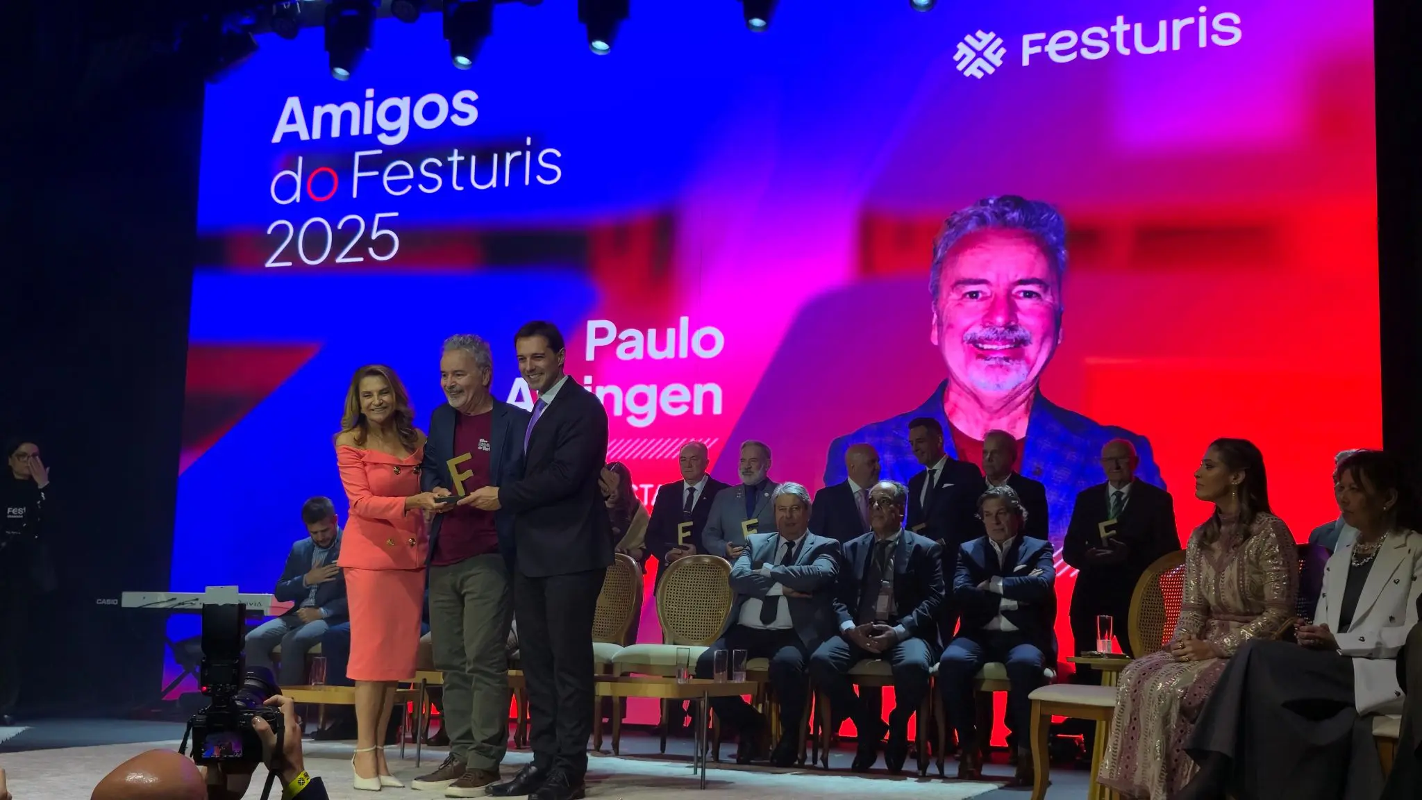 A entrega da comenda aconteceu durante a 37ª edição do Festival de Turismo de Gramado – Festuris - Crédito: DT
