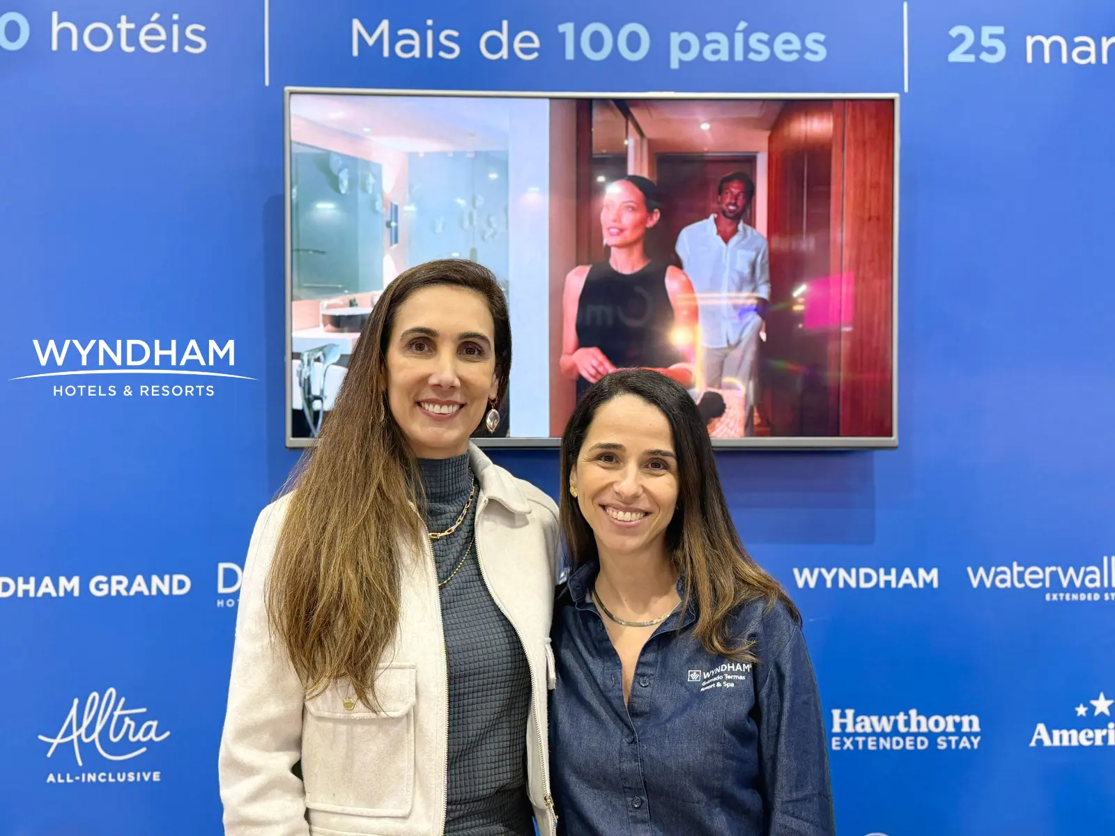 Ilka Padula (diretora de Vendas Globais para América Latina e Caribe da Wyndham Hotels & Resorts) e Adriana Regadas (Gerente de MKT e Vendas do Wyndham Gramado) - Foto: divulgação