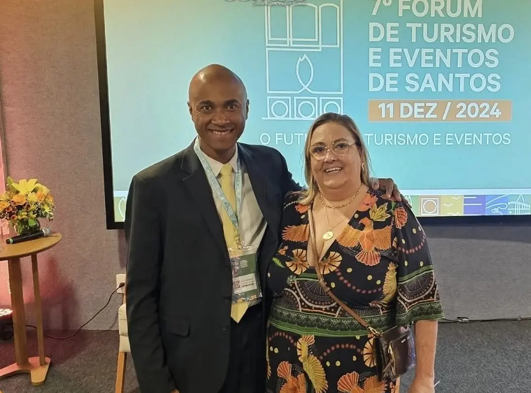 O consultor da Invest SP, na secretaria estadual de Turismo e Viagens, Luiz Sobrinho e a presidente do Visite Santos, Vanessa Lombardi - Crédito: divulgação