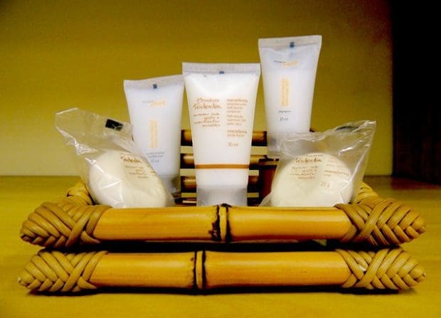 A parceria entre a Atlantica Hotels e a Natura foi estabelecida em 2013 para o fornecimento de amenities para as marcas Quality e Comfort Suites