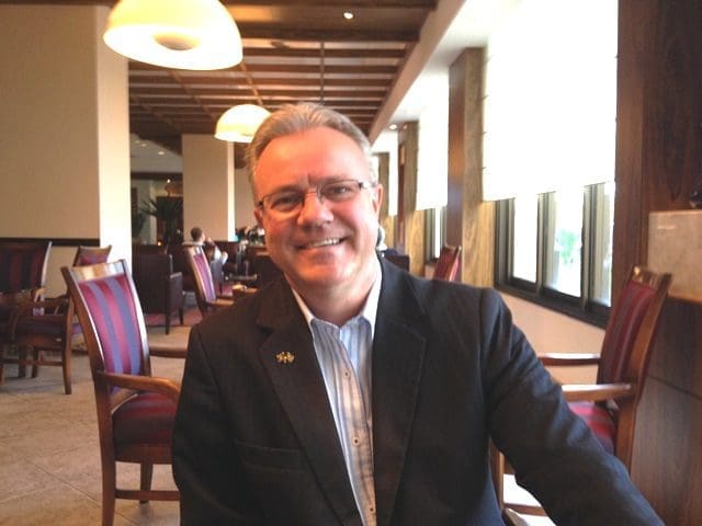 O novo diretor possui especialização em Hotelaria pelo Hotelschool The Hague, em Den Haag, na Holanda; e tem MBA em Marketing pelo Instituto Português de Administração e Marketing