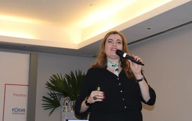 Andréa_Nakane_2_12_14