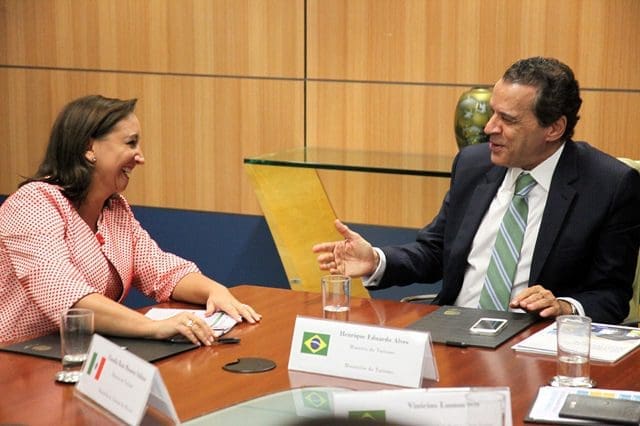 Henrique_Alves_Claudia_Salinas_05_15