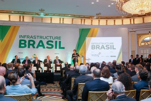 Dilma_Usa_RobertoStuckerst_filho