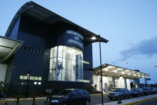 Aeroporto_Joinville_Lauro_Carneiro_10_14
