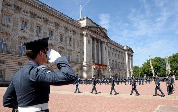 Palácio_Buckinghan_Reuters_07_15