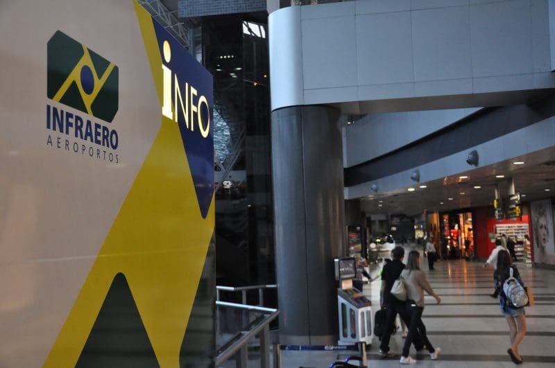 Infraero_10_15