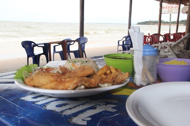 Filé de dourada do restaurante do Jacaré, na praia do Vai quem Quer (Foto: DT) 