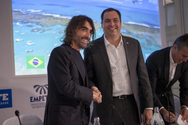 Javier Hidalgo e Paulo Câmara em anúncio da nova rota Madri-Recife (Foto: divulgação)