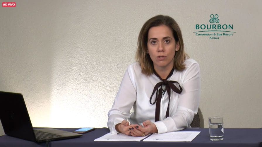 Adriana-videoconferencia