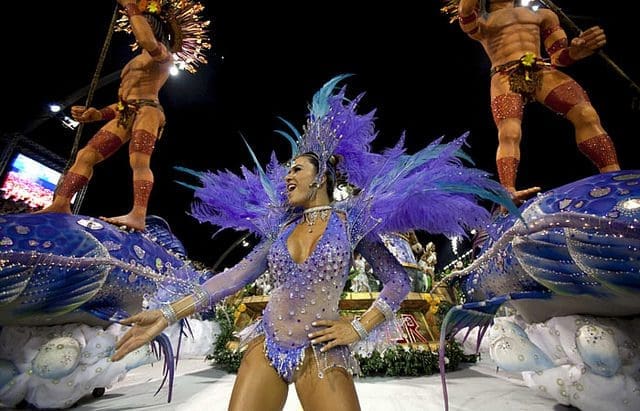 Desfile das Escolas de Samba do Grupo Especial - Tom Maior (Crédito: Globovision/2011)