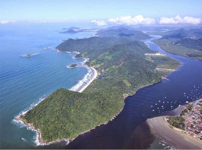 Vista aérea da Ilha de Guarujá