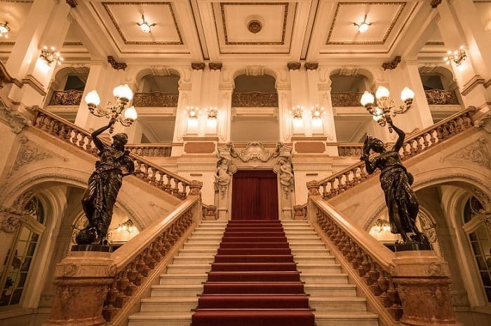 Theatro M