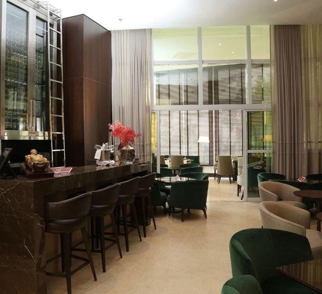 bar