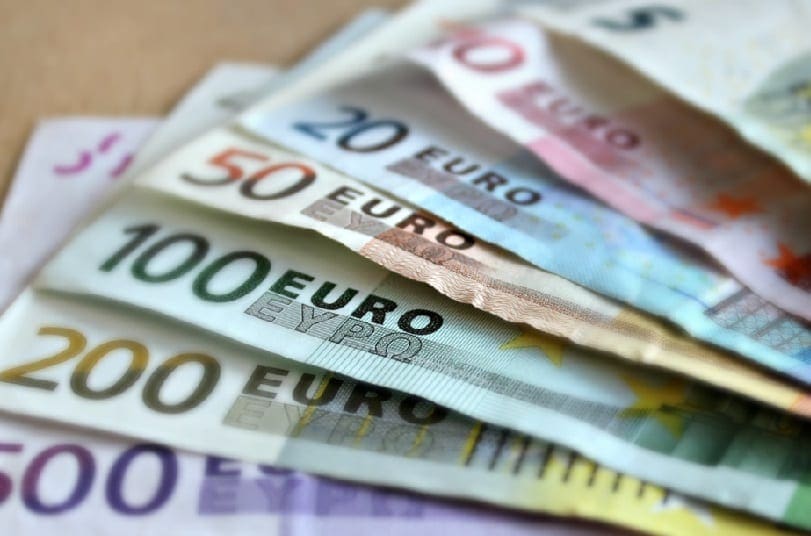 Euros 8 2020