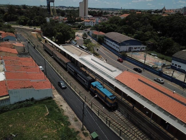 Trem republicano aereo