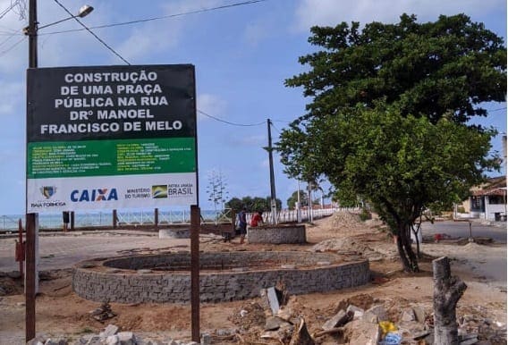 Praça Formosa depredada div