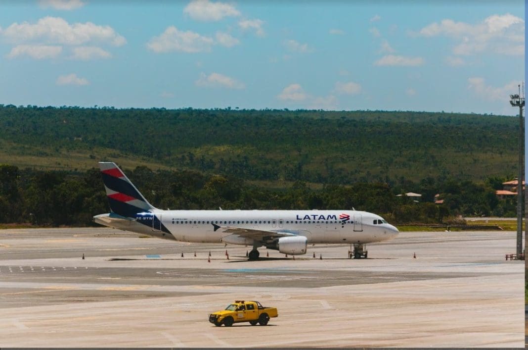Latam nova pintura 3