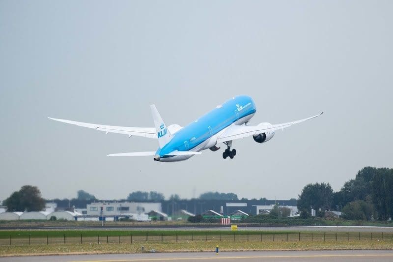 KLM 3 22