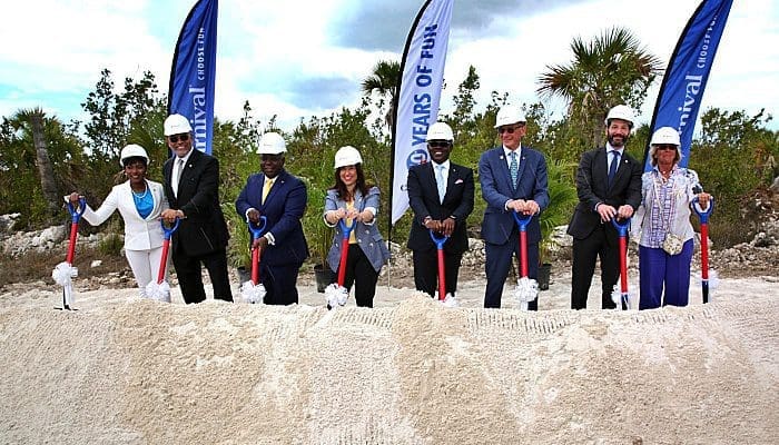Cerimônia de início de construção do novo porto da Carnival Cruise Lines nas Bahamas