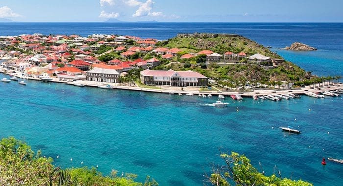 gustavia_stbarthtourisme Vista de Gustavia, na ilha francesa de Saint Barth