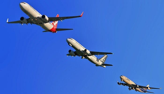 Aviões subindo (foto: Pexels-Pixabay)