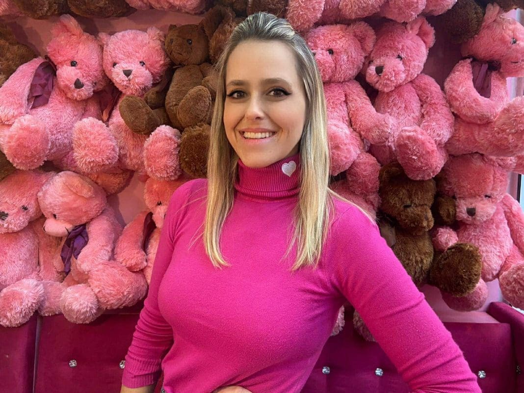 Ana Lygia Faria Duarte, empresária e confeiteira do PikurruchA'S, a Ana Piku para os cliente (Foto Mary Ellen Aquino)