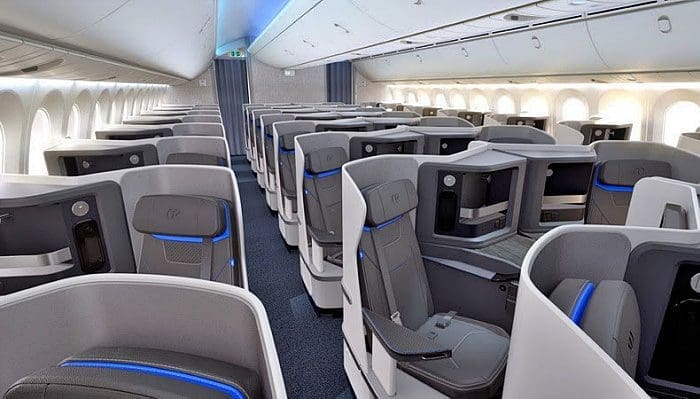 Assentos da cabine da Classe Executiva do avião da Air Europa