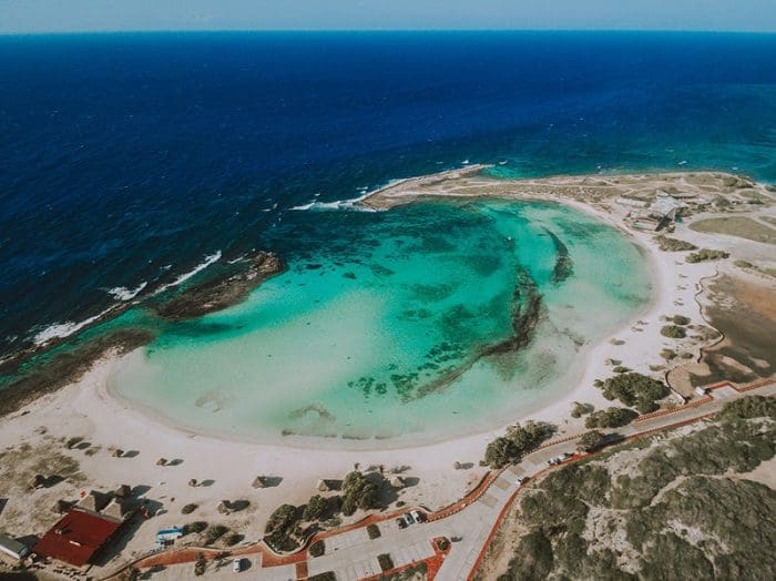 aruba_suspende_todos-os_procotolos_de_covid_19_para_entrada_no_pais O último protocolo contra a COVID-19 em Aruba deixa de ser obrigatório no dia 8 de julho.