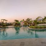 Vista da piscina do hotel Cyan Resort by Atlantica, em Itupeva-SP.