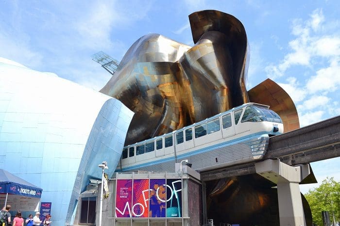 O Museu da Cultura Pop, em Seattle, nos Estados Unidos, conta a história do rock desde o início.