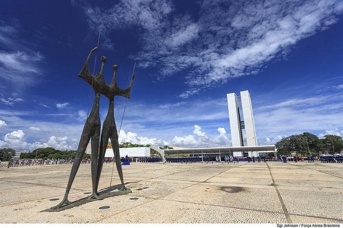 A Praça dos Três Poderes, em Brasília - DF, será um dos lugares visitados pelos alunos no primeiro dia.