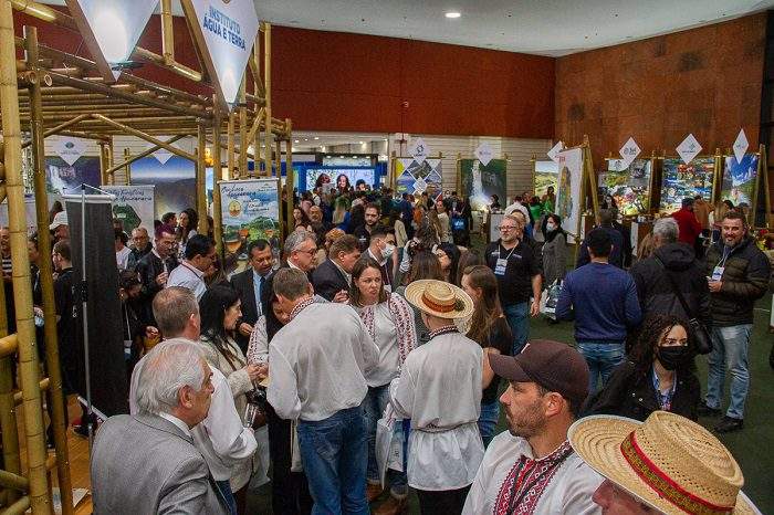 Mostra das Regiões Turísticas do Paraná - 2022 - Expo Turismo Paraná. Começaram as buscas pelas atrações da Expo Turismo Paraná 2023.