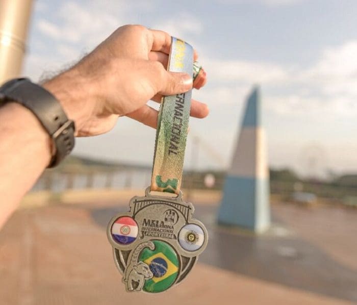 Medalha da Meia Maratona Internacional das 3 Fronteiras, que passou por Foz do Iguaçu.