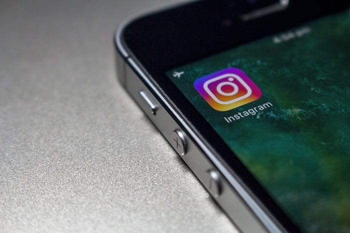 Villa Santa Maria alerta para ação de golpistas no Instagram. Veja como se prevenir.