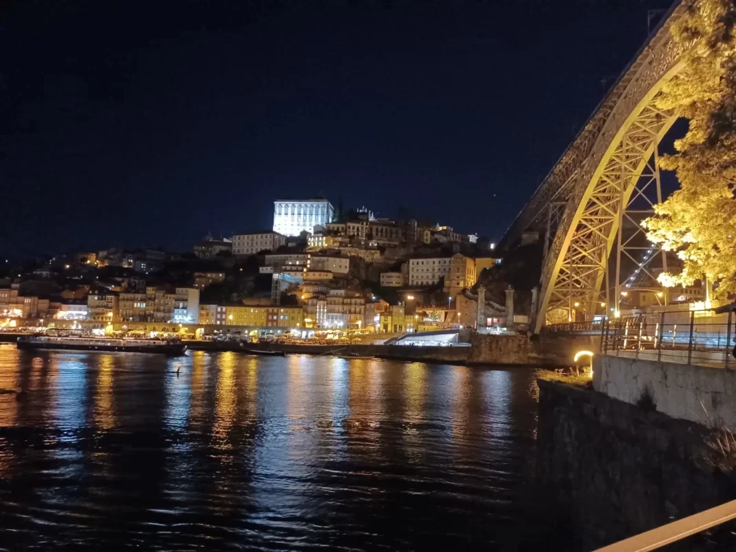 Porto, em Portugal, foi eleita como 'Melhor destino de cidade do mundo' (Crédito: Paulo Atzingen)