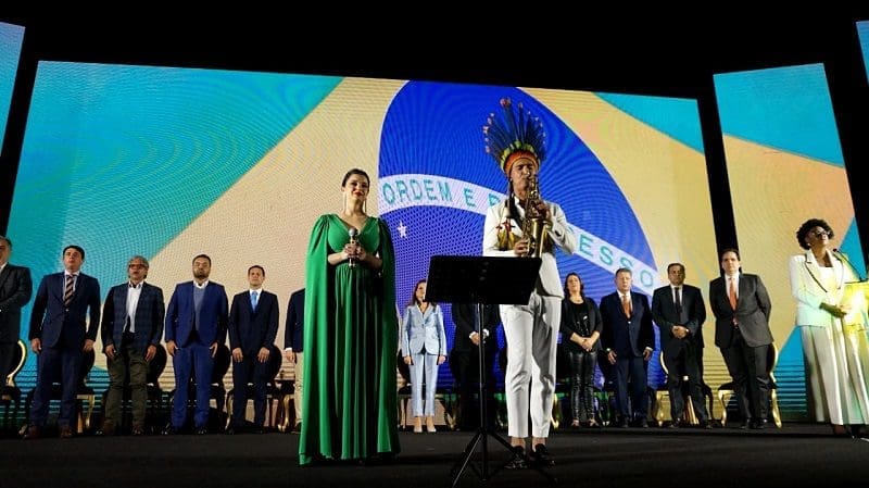 Hino Nacional na abertura da Festuris 2022 (Foto: DT)