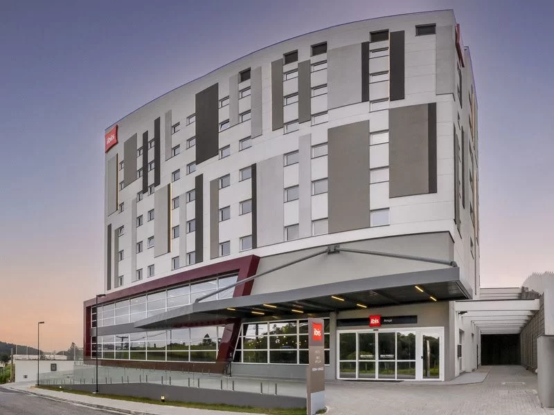 Accor inaugura unidade do ibis em Arujá, interior de SP Accor inaugura unidade do ibis em Arujá, interior de SP