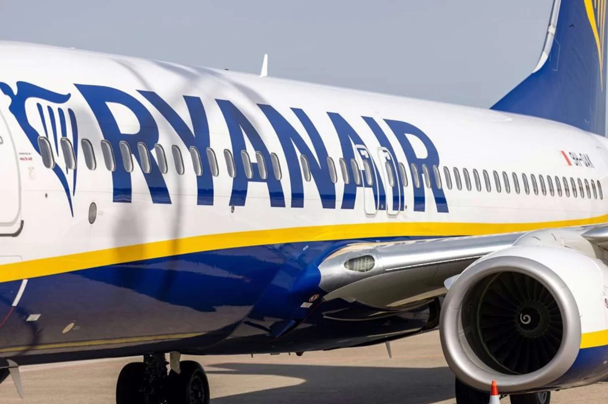 RyanAir 1 23 Aeronave Ryanair