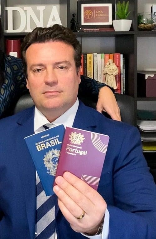rodrigo_lopes_ceo_da_dna_cidadania Dr. Rodrigo Lopes, advogado luso-brasileiro e CEO da DNA Cidadania, fala sobre o visto E-2 para brasileiros com cidadania portuguesa.