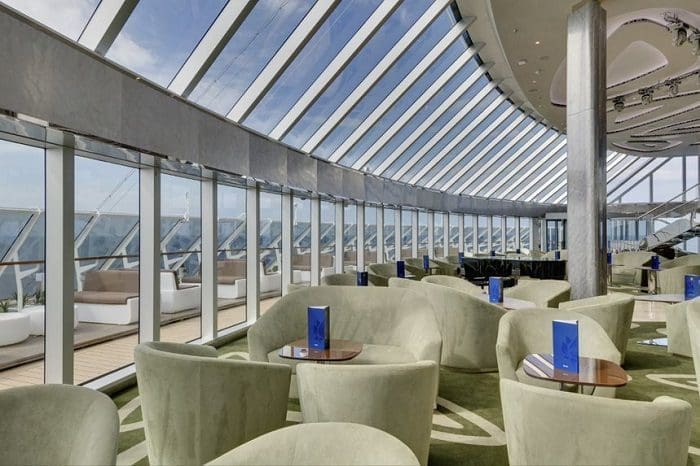 O Top Sail Lounge, exclusivo do MSC Yacht Club 