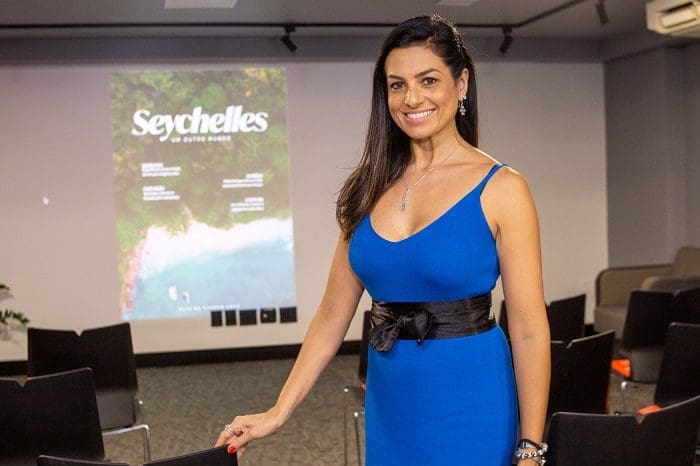 A jornalista Anelise Zanoni, que criou o guia em parceria com o Turismo de Seychelles e a GVA