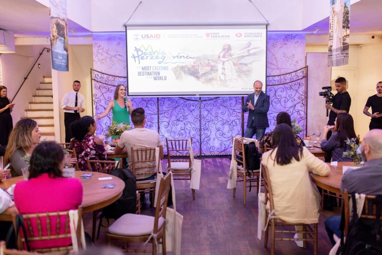 Primeiro evento da Bósnia Hierzegóvina no Brasil apresentou a mistura única de culturas, paisagens e experiências que o país oferecem - foto: Raphael Gallo Primeiro evento da Bósnia Hierzegóvina no Brasil apresentou a mistura única de culturas, paisagens e experiências que o país oferecem - foto: Raphael Gallo